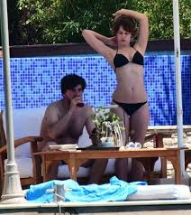 Ekin koç ve farah zeynep abdullah'ın başrollerini paylaştığı #bizimi̇çinşampiyon bu gece 00.45'te fox'ta! Farah Zeynep Abdullah And Gokhan Tiryaki Photos News And Videos Trivia And Quotes Famousfix