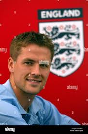England soccer captain michael owen hi-res stock photography and images