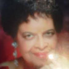 Maxine House's Instagram, Twitter & Facebook