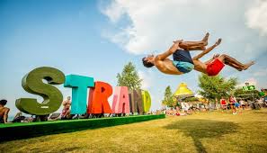 A strand fesztivál ezért ideiglenesen balatonvilágosra, a club aliga területére költözik. Strand Fesztival 2019 Festivaly Eu