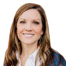 Traci Christiansen's Instagram, Twitter & Facebook