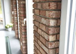 Ältere fassaden verfügen meistens nicht über eine ausreichende wärmedämmung, so dass vor dem verklinkern zuerst eine wärmedämmung eingebracht werden. Klinkerriemchen Fur Innen Und Aussen Grosse Auswahl Online Riemchenwerk