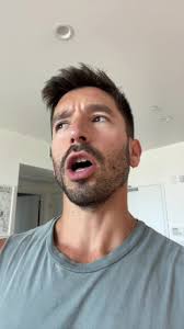 Eat, gay, love; ask me anything! #iantok #itsgivingshare #ianpaget