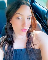 layla bean🎧🪞🫧🧸🪩