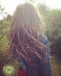 Einjahriges Fur Lauras Dreads Erstellt Von Dreadfactory Hannover One Year Old Dreads Made By Dreadfactory Han Dreads Dreadlocks Madchen Frisuren Fur Dreads