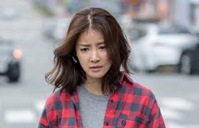 Actress, model, singer & boxer birthdate: Lee Si Young Says She Was Unaware Of Her Pregnancy While Filming Action Scenes For Lookout Soompi