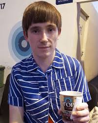 Designer Richard Malone Menikmati Topcoffeeid Seusai Mengadakan Talkshow Dari Idbritisharts Di Press Lo In 2020 Men Casual Casual Button Down Shirt Button Down Shirt