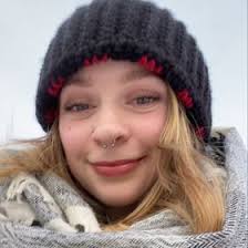 Hannah Bliss (hannahissilly7)