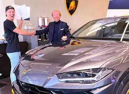 Enzo Knol Upgrade Zijn Garage Met Een Lamborghini Urus Van 3 Ton