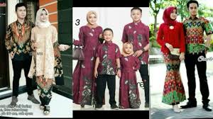 Model Batik Couple Keluarga Terbaru 2019 Di 2020 Batik Model Pakaian