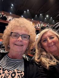 Cheap or free activity near Sight & Sound in Branson?