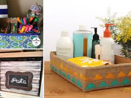 Faites la même chose avec les vieux emballages de vos colis et vous voilà avec suffisamment de cartons pour fabriquer de nouveaux rangements ! 13 Rangements A Faire Vous Meme Avec Une Boite En Carton