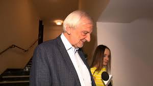 Krzysztof krawczyk nie wróci już na scenę, jego żona w rozmowie z dziennikarzami potwierdziła tę smutną informację i. By2zc6dwn Ni7m