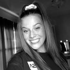 Brynn Carter (@brynncarter__)