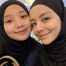 Biasanya kita tidak merasai nilai adik beradik kandung melainkan setelah mereka tiada. Sweet Qismina Dan Eyka Farhana