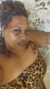 35 years old, Louisville Ky. What a girl is writing to me?