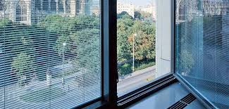Fenster mit jalousie im scheibenzwischenraum : Fenster Mit Jalousie Im Scheibenzwischenraum Preis Fenster Mit Jalousie Im Scheibenzwischenraum Glas Fandel Gmbh Funktionsglas Ilmenau Arnstadt Erfurt Suhl Gotha Und In Ihrem Ort Jalousie Im Scheibenzwischenraum Kuzman Glas