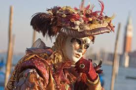 Nella giornata clou del giovedì grasso basta guardarsi attorno tra vie e piazze delle città in zona il calcolo del giovedì (e del martedì) grasso come molti sanno è legato a quando cade la pasqua, o. Carnevale 2021 Date E Luoghi Reali E Virtuali Nell Anno Della Pandemia