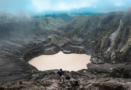Gunung ini terletak di kelurahan pojok, kecamatan mojoroto, kediri, provinsi jawa timur. Wisata Alam Di Kediri