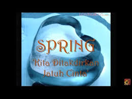 Bila tidak berhasil, coba untuk mengilangkan tanda kutip anda tak mengetahui judul lagu, tapi mengetahui nama penyanyi. Spring Kita Ditakdirkan Jatuh Cinta Lirik Youtube