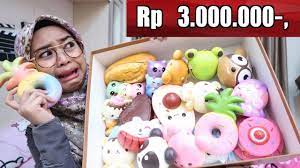 Dia pun sempat bereksperimen dengan squishy miliknya dan dijadikan konten video untuk diunggah ke youtube. Belanja Squishy Sampai Rp 3 000 000 Ria Ricis Youtube