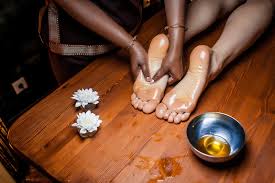 Salah satu cara lagi adalah dengan mengurut kaki anda dengan mensin mengurut kaki automatik. Urut Kaki 36 Gambar Bagaimana Melakukan Urut Refleks Mata Kaki Manfaat Pilihan Paling Mudah Pada Mata Untuk Kaki
