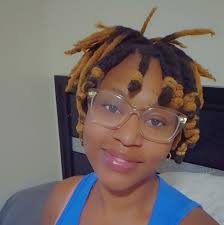 KEEPS OPENING AND FANNING THE DOOR.... MUST'VE FARTED... LMAOOOOO ¯\_(ツ)_/¯ 