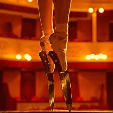 Red bedroom decor, including black and red bedrooms, red . 8tracks Radio Tanec Smerti 10 Songs Free And Music Playlist