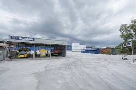 ˈkuˈala ˈtəˈrəŋˈganu), often abbreviated as k.t., is a city, the administrative capital, royal capital and the main economic centre of terengganu, malaysia. Kuala Terengganu Scania Malaysia Sdn Bhd Kuala Terengganu Di Bandar Kuala Terengganu