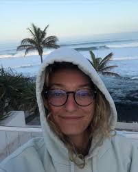 Édit : Les filles vous êtes là 🫶🏼 ? I'm here for genuine connexion, I'm  not posting a message