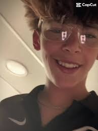 Brayden Rhodes's Instagram, Twitter & Facebook