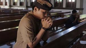 Kata pengantar tersebut sangatlah penting dalam sebuah karya tulis ataupun. Gereja Di Bali Gelar Ibadah Natal Kapasitas Umat Dibatasi