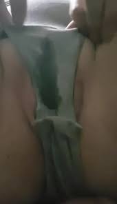 Poi esce dal bagno e si veste. Fica Bagnata Amaporn
