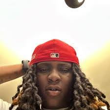 Trish Bradford's Instagram, Twitter & Facebook