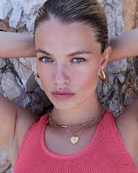 Grace Epstein's Instagram, Twitter & Facebook