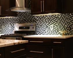 A luxurious ceramic tile kitchen backsplash adds and elegant appearance to any kitchen. Glass Tile Kitchen Backsplash Photos Harrysbar Home Ideas