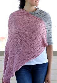 The project that we will be showing you today is this really beautiful knitting lace poncho! Free Knitting Pattern For Easy 2 Row Repeat Ribbed Poncho Easy Poncho Knitting Pattern Poncho Knitting Patterns Knitted Poncho