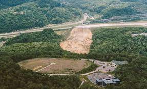 As you fly into it, you basically land on the top of a flattened mountain. A Year After Charleston W Va Airport Slope Failed Speculation Continues 2016 03 09 Enr
