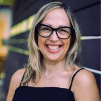 Dawn Stillwell's Instagram, Twitter & Facebook