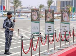 شروط القوات الخاصة للامن والحماية 1443 تم الإعلان عنها من وزارة الداخلية السعودية مع فتح باب القبول والتسيجيل على الوظائف العسكرية في العام الحالي للتعيين في المناطق المختلفة في السعودية، وفيما يأتي نتعرف على طريقة. Ø­Ø±Ø³ Ø§Ù„Ø­Ø¯ÙˆØ¯ ÙŠØ®Ø±Ø¬ Ø§Ù„Ø¯ÙØ¹Ø© Ø§Ù„Ø£ÙˆÙ„Ù‰ Ù…Ù† Ù…Ù†Ø³ÙˆØ¨ÙŠ Ø§Ù„Ù‚ÙˆØ§Øª Ø§Ù„Ø®Ø§ØµØ© Ù„Ù„Ø£Ù…Ù† ÙˆØ§Ù„Ø­Ù…Ø§ÙŠØ© Ø§Ù„Ø³Ø§Ø­Ø§Øª Ø§Ù„Ø¹Ø±Ø¨ÙŠØ©