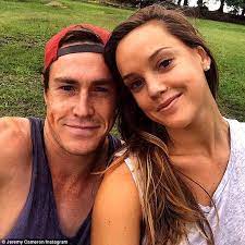 In october, gws forward jeremy cameron told the club he wanted to explore his options as a restricted free agent. Footy Star Defends Brutal Elbow Shot Which Knocked An Opponent Out Cold Express Digest