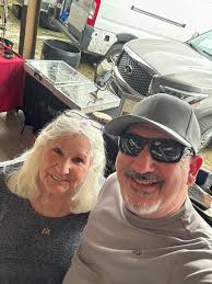 Meeting at Renninger's Mount Dora for Vintage Jewelry