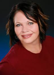 Tracy Shearer's Instagram, Twitter & Facebook