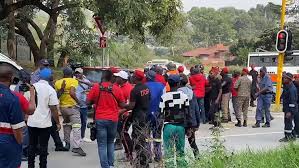 Jul 02, 2021 · da calls for elections to be held in october, eff wants them postponed to march 2022. Chaos Erupts At Eff March Sabc News Breaking News Special Reports World Business Sport Coverage Of All South African Current Events Africa S News Leader