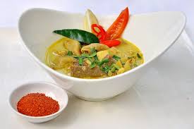 Empal ayam resep dan cara membuat empal ayam yang enak mudah dan lezat. Resep Empal Gentong Khas Cirebon Pakai Daging Dan Jeroan Sapi Halaman All Kompas Com