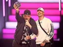 Raf camora raphael raguči, poznatiji kao raf camora, raf 3.0 ili rafomic (veve, 4. Drogenrazzia Bei Konzert Von Bonez Mc Und Raf Camora