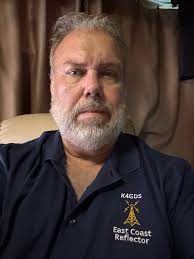 Reposted here at the request of our esteemed Godfather... Dan W2PUT For my  fellow Jeeple (Jeep people) out there who have wondered how others have put  radio in their Jeeps, here's my