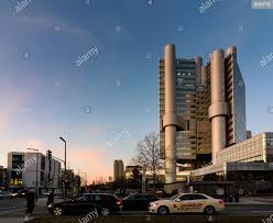 Munchen Munich Hvb Tower Former Hypo Haus Of Bank Hypovereinsbank Now Part Of Unicredit Bank At Arabellapark In Munchen Bogenhausen In Oberbayern Stock Photo Alamy