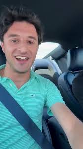 Joey Logano en acción en el North Wilkesboro Speedway