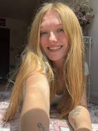 Jenna Wray's Instagram, Twitter & Facebook